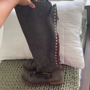 Steve Madden zip back buckle top boots